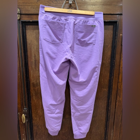 Figs Lilac Dawn Set Medium 💜 - Picture 10 of 14